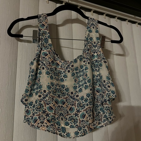 Flowy patterned top - Picture 4 of 4